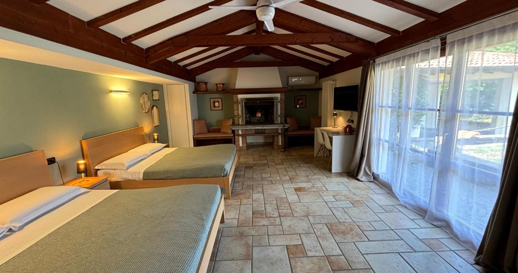 B&B Casa Ceruti Villa Guardia Luaran gambar