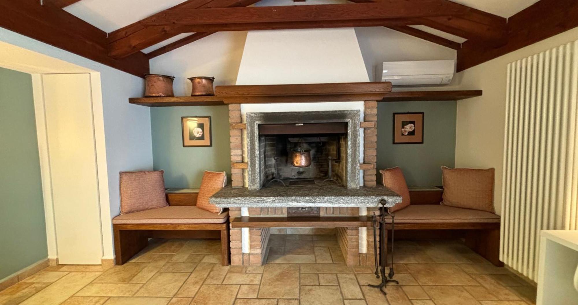 B&B Casa Ceruti Villa Guardia Luaran gambar