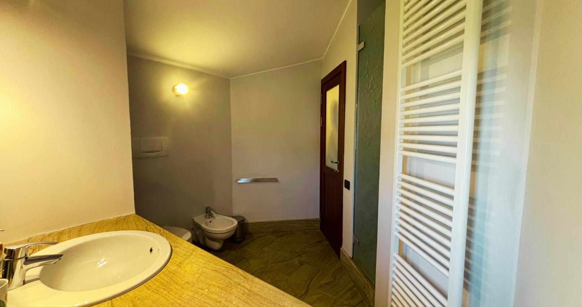 B&B Casa Ceruti Villa Guardia Luaran gambar