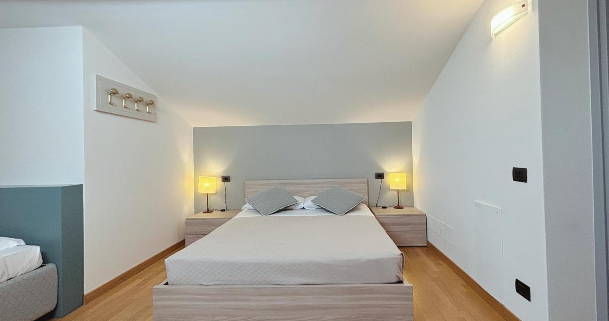 B&B Casa Ceruti Villa Guardia Luaran gambar